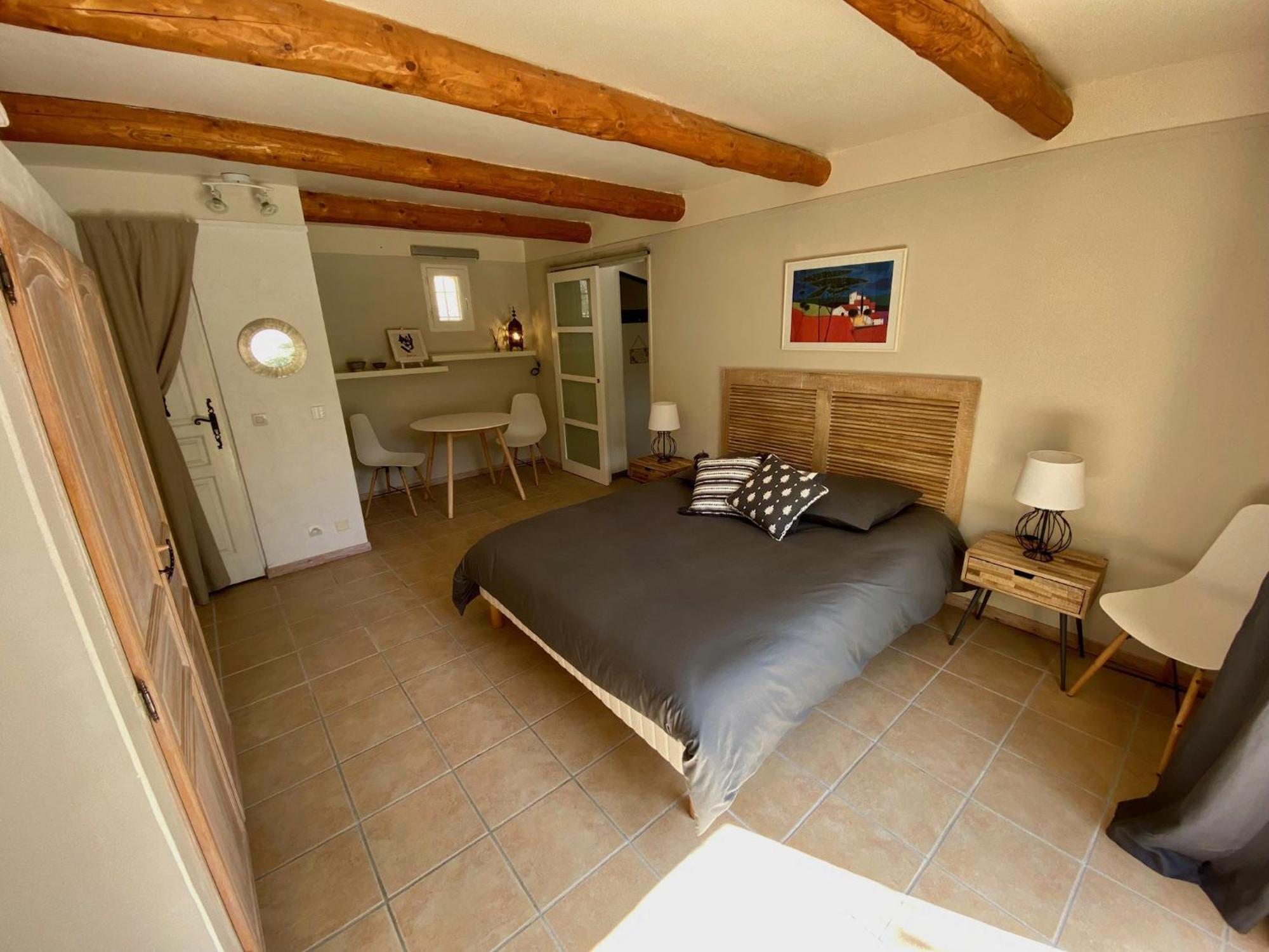 Pierres-Blanches Hotel Venasque Ruang foto